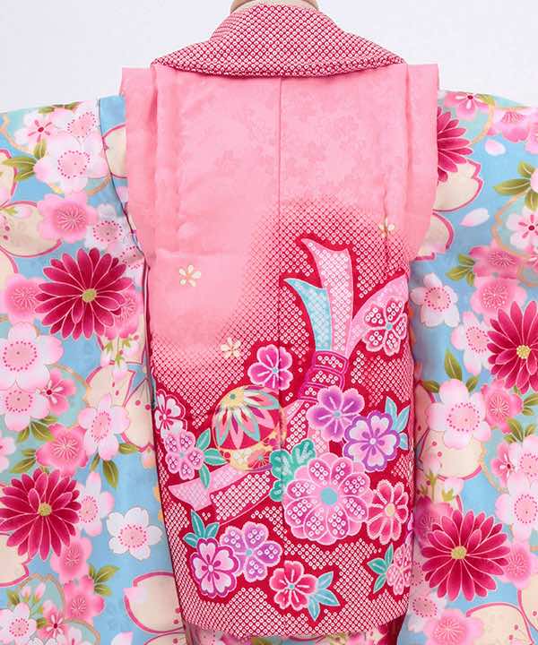 七五三(三歳)レンタル | 水色地に満開の桜と菊の花 絞り調ピンク被布