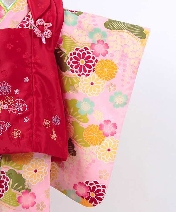 七五三(三歳)レンタル | 薄黄色地に菊と桜と松文 小花の赤被布