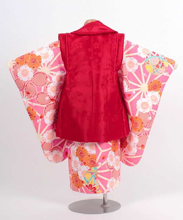 七五三(三歳)レンタル | ピンク地に麻の葉文様と八重桜 小花の赤被布