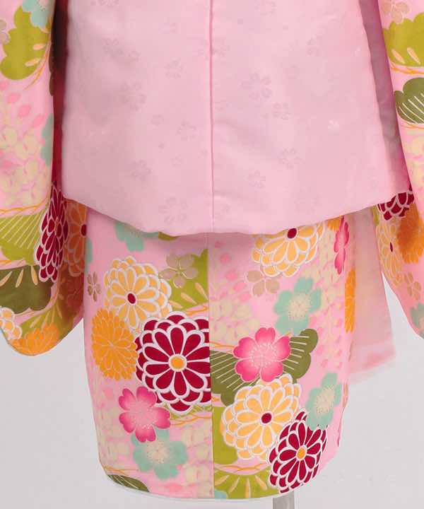 七五三(三歳)レンタル | 薄ピンク地に松と菊 小花の薄ピンク被布