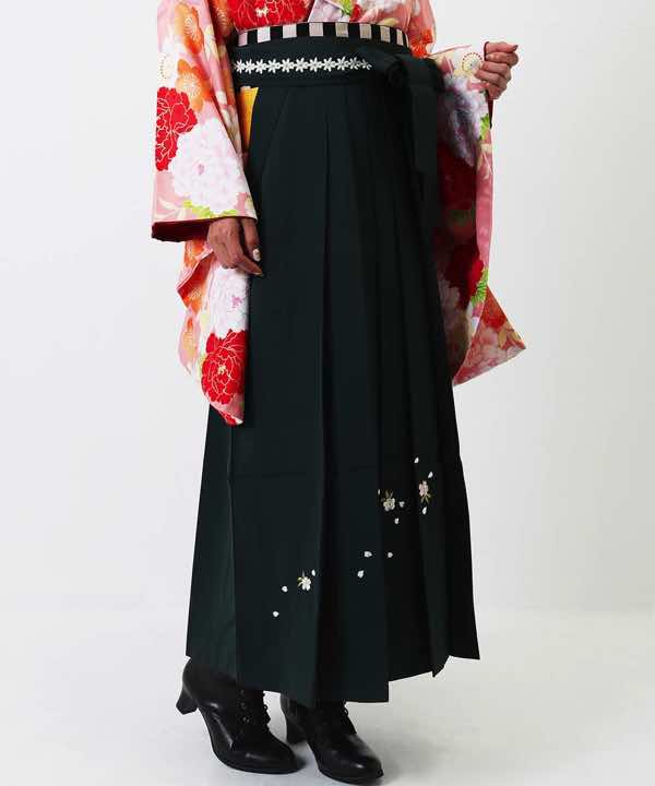 袴(単品)レンタル | 深緑桜刺繍 袴紐にレース Mサイズ