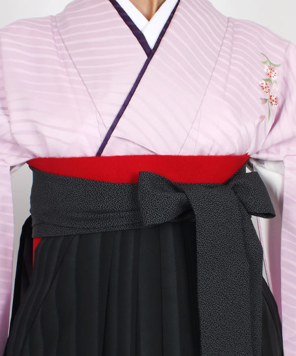 卒業式袴レンタル | 薄紫地に斜めストライプ 黒とグレーの縞袴