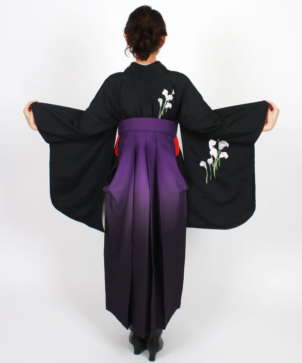 卒業式袴レンタル | 黒無地に水芭蕉 紫暈し袴