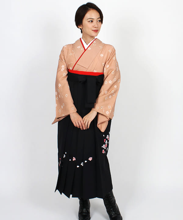 卒業式袴レンタル | 宍色に白抜き桜 黒地に桜刺繍袴 | hataori(ハタオリ)