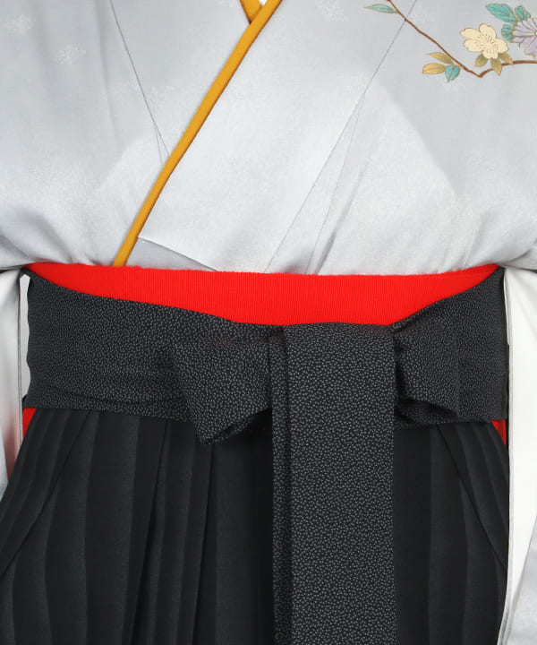 卒業式袴レンタル | 藍鼠色に小さな桜文様 黒グレー縞袴