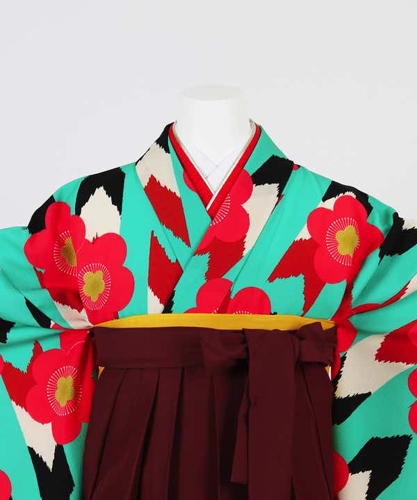 卒業式袴(小学生用)レンタル | 翡翠色地 矢絣に梅の花 刺繍入り臙脂袴