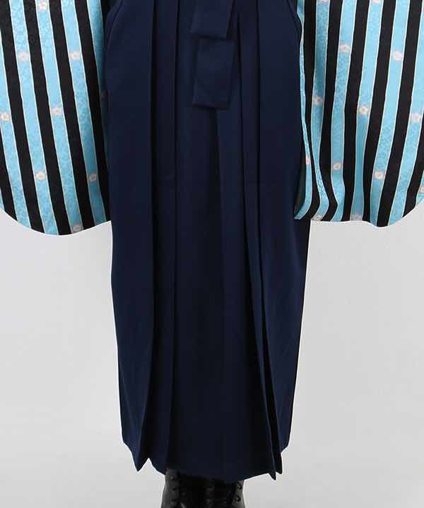 卒業式袴レンタル | 水色地に黒縞と桜柄 紺袴