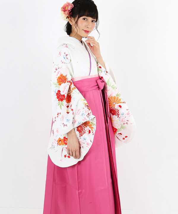 卒業式袴レンタル | 白地にカラフルな花柄 ピンク袴