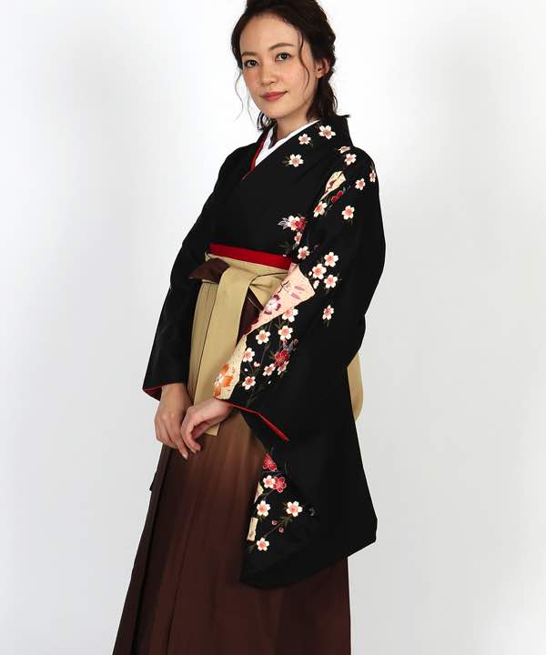 卒業式袴レンタル | 黒地に桜と撫子 グラデーション茶袴 | hataori 
