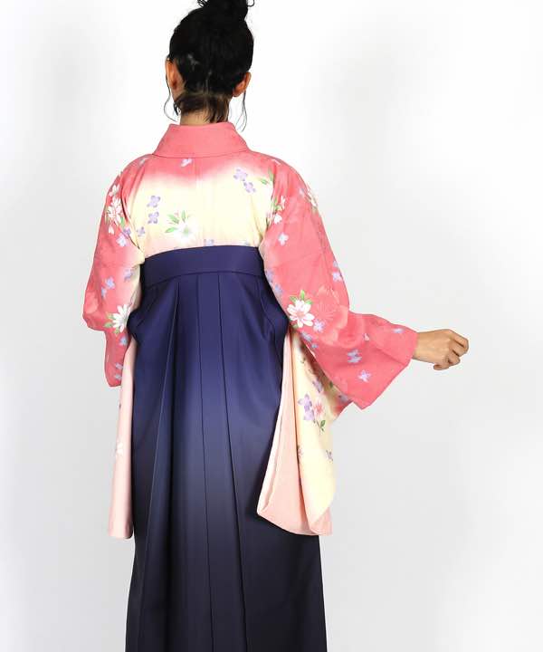 卒業式袴レンタル | ピンク×クリームに小花 薄暈し入り紺袴