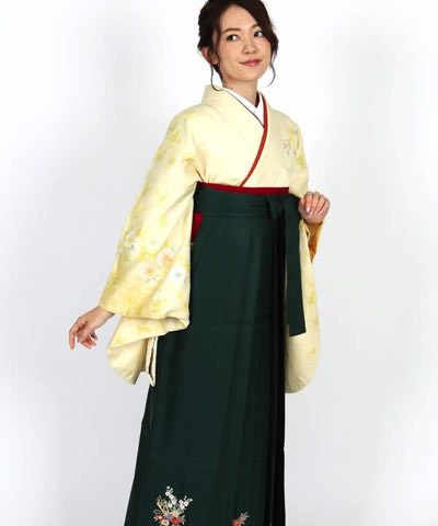 卒業式袴 | 薄黄色地に八重桜 濃緑袴