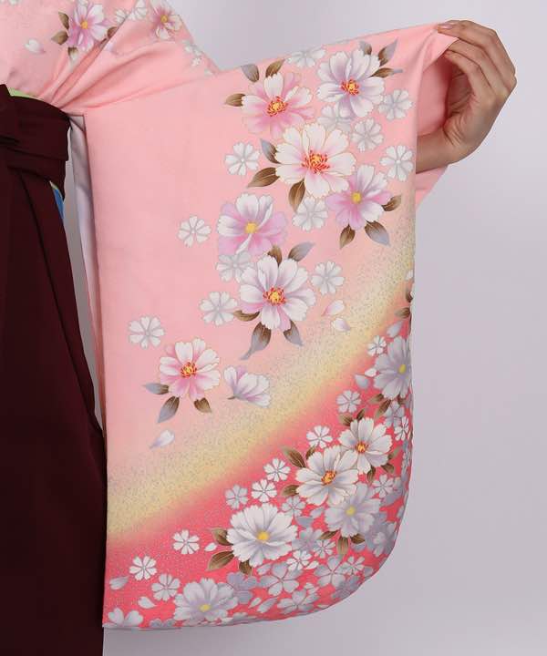卒業式袴レンタル | 薄ピンク地に八重桜 臙脂袴
