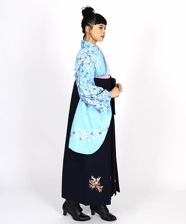 卒業式袴セット❗袴サイズSS　濃い水色地鞠、桜刺繍入り❗着物、袴下帯、帯飾り付き