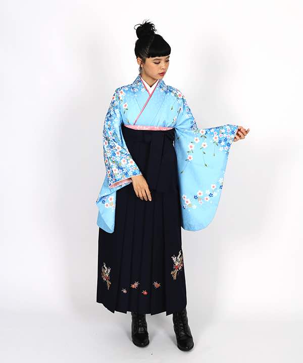 卒業式袴レンタル | 水色地に桜の花 花と熨斗の濃紺袴