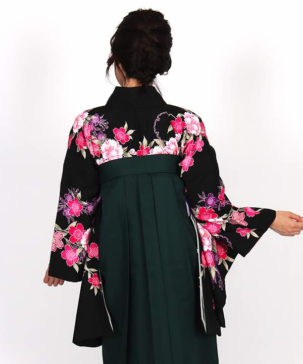 卒業式袴レンタル | 黒地に芍薬と絞り調桜 濃緑袴