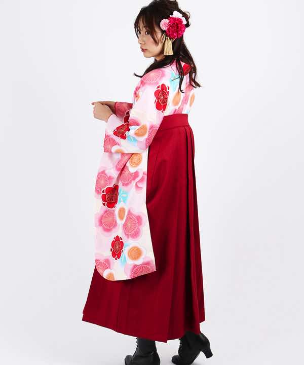 卒業式袴レンタル | 薄ピンク地に梅の花 赤袴