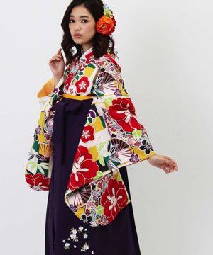 卒業式袴 | 格子模様に椿・桜・梅 濃紫刺繍袴