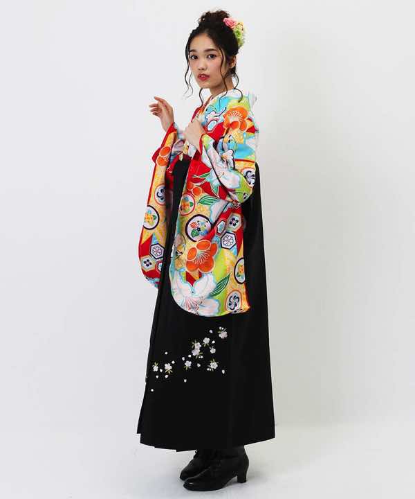 卒業式袴レンタル | マルチカラー 百合と亀甲 漆黒刺繍袴