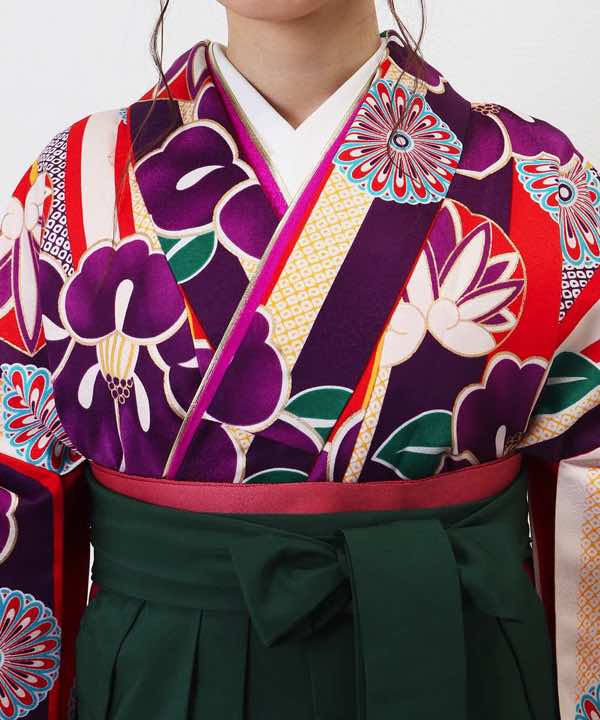 卒業式袴レンタル | 紫の縦縞に椿 深緑刺繍袴