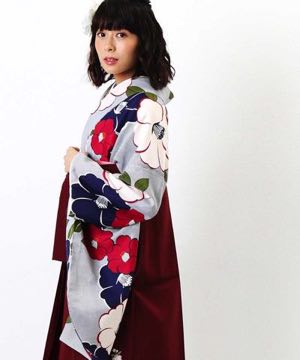 卒業式袴 | 紺ストライプ地に椿 エンジ地桜刺繍袴