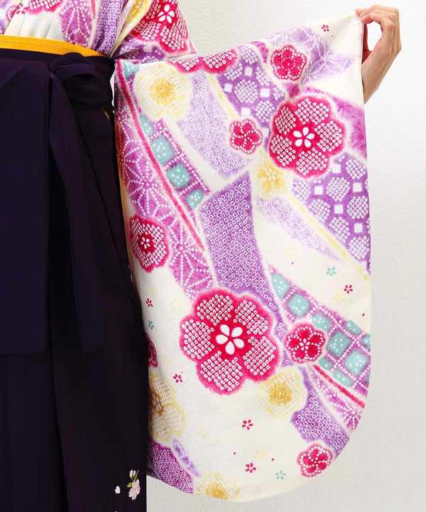 卒業式袴レンタル | クリーム地に紫の疋田 熨斗目文様 紫桜刺繍袴