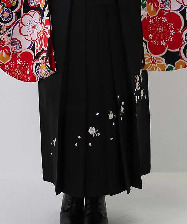 卒業式袴レンタル | 黒地に満開の梅の花 刺繍入り黒袴(S)