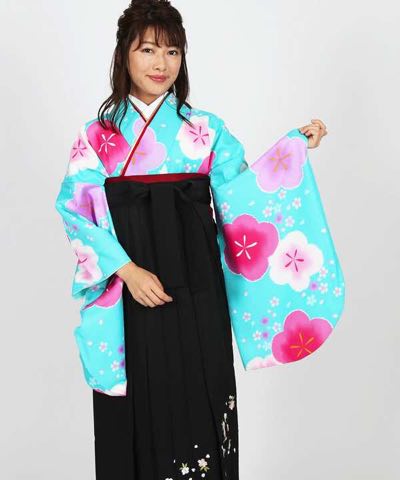 卒業式袴レンタル | 水色地に梅と舞う桜 刺繍入り黒袴