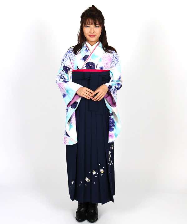 卒業式袴レンタル | 生成色地に菊と牡丹 刺繍入り紺袴