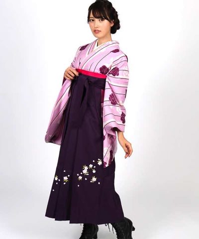卒業式袴レンタル | 藤色地に薔薇 刺繍入り紫袴