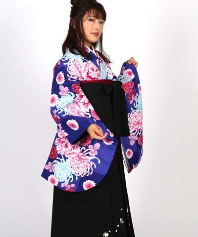 卒業式袴レンタル | 青紫色地に菊と牡丹 刺繍入り黒袴