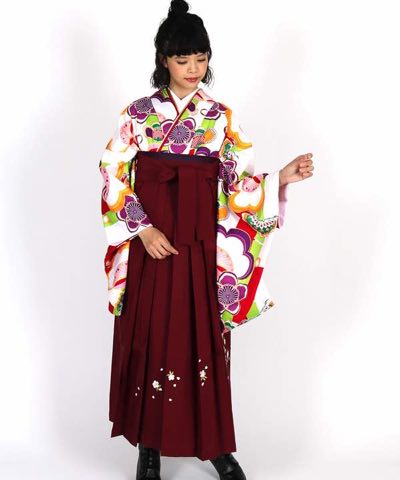 卒業式袴レンタル | 竹文と赤短冊に梅の花 刺繍入り臙脂袴