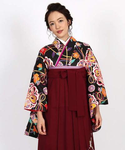 卒業式袴レンタル | 黒地に八重桜と水引 刺繍入り臙脂袴