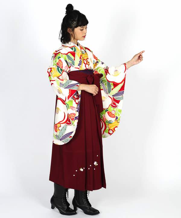 卒業式袴レンタル | 赤×黄緑 椿と松と橘 刺繍入り臙脂袴