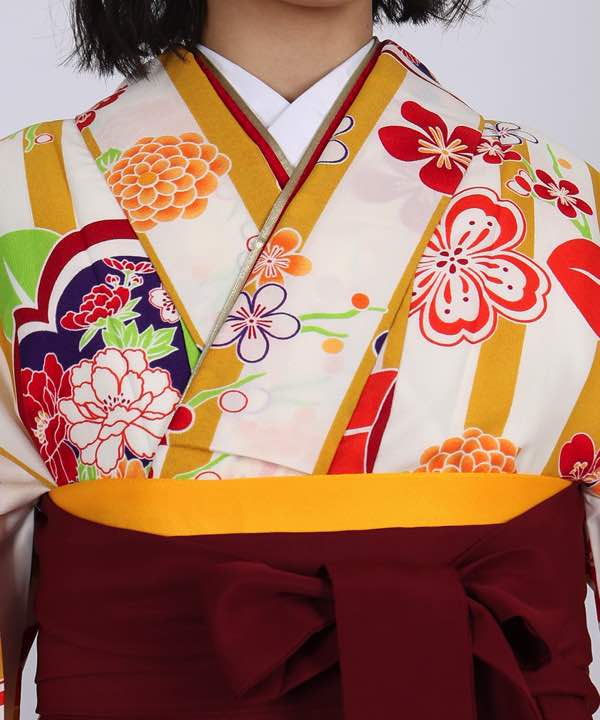 卒業式袴レンタル | 白地に黄色ストライプと花々 刺繍入り臙脂袴