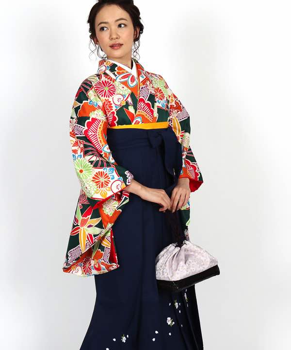 卒業式袴レンタル | 濃緑地に菊と松と扇 刺繍入り濃紺袴